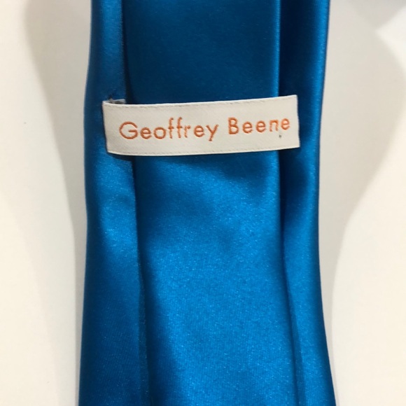 GEOFFREY BEENE MEN’s TIE POLYESTER. - Picture 2 of 3